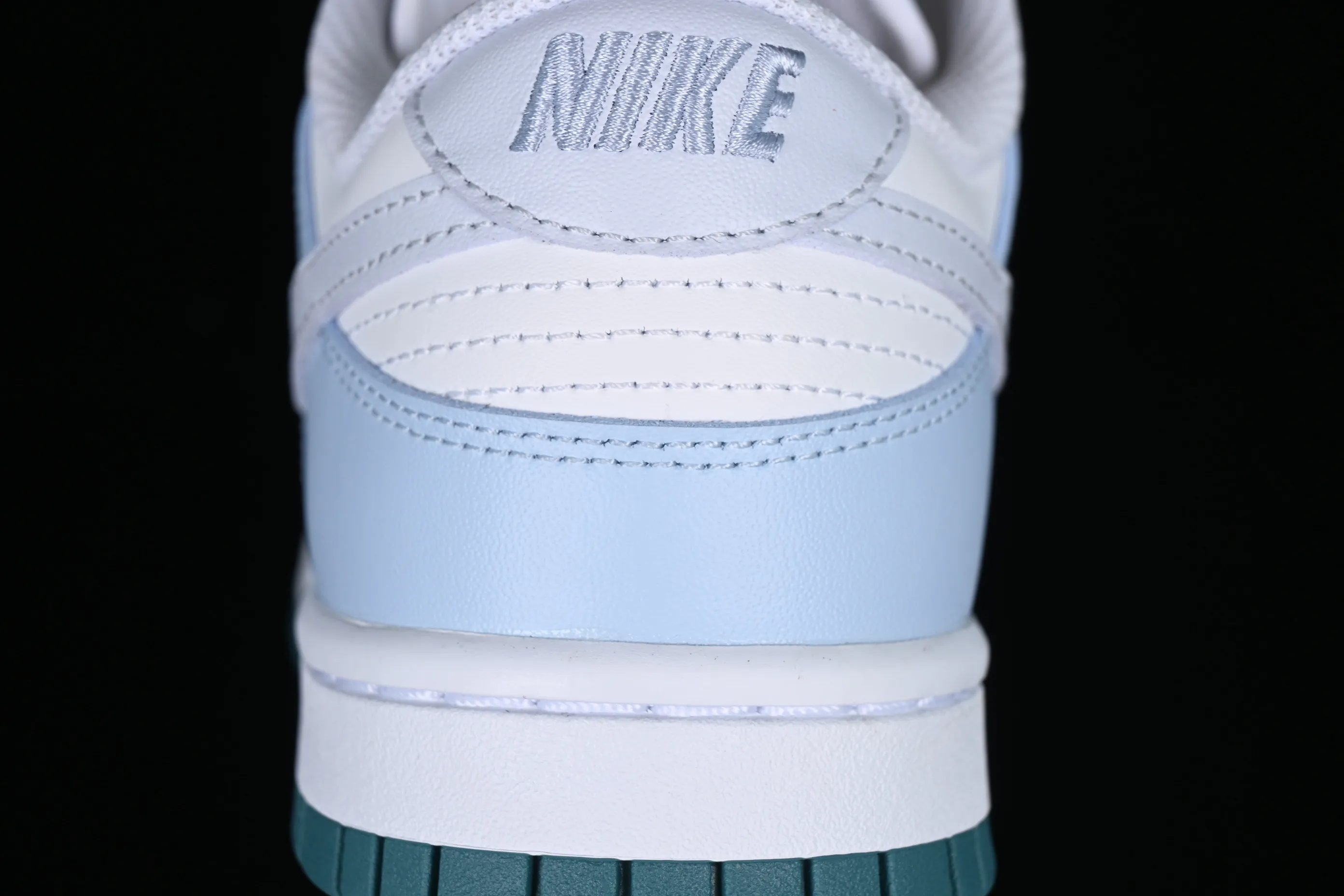 All categories Nk SB Dunk series Nk SB Dunk Low low-top sneakers Nk SB Dunk Low Frozen color SB low-top sports and leisure sneakers FD9911-101